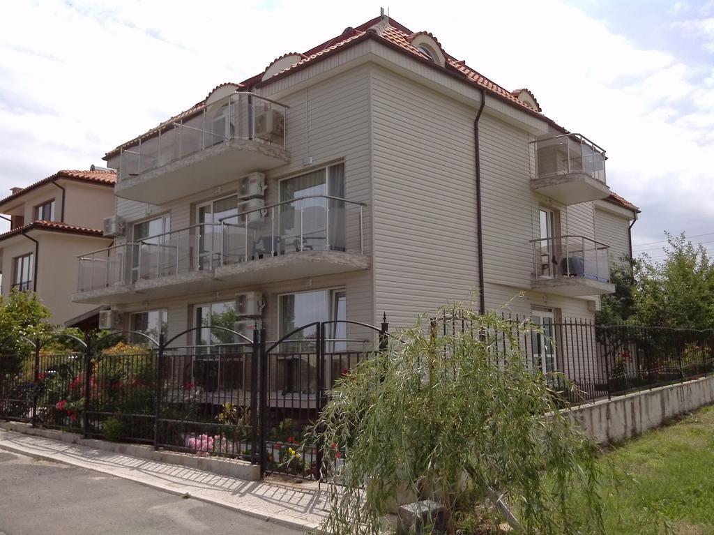 Morska Zvezda Guest House Černomorec Exteriér fotografie